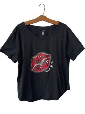 Just Be Tee Size 3X Xoxo Lip Print Graphic Black Cotton Blend Chic Casual Basic